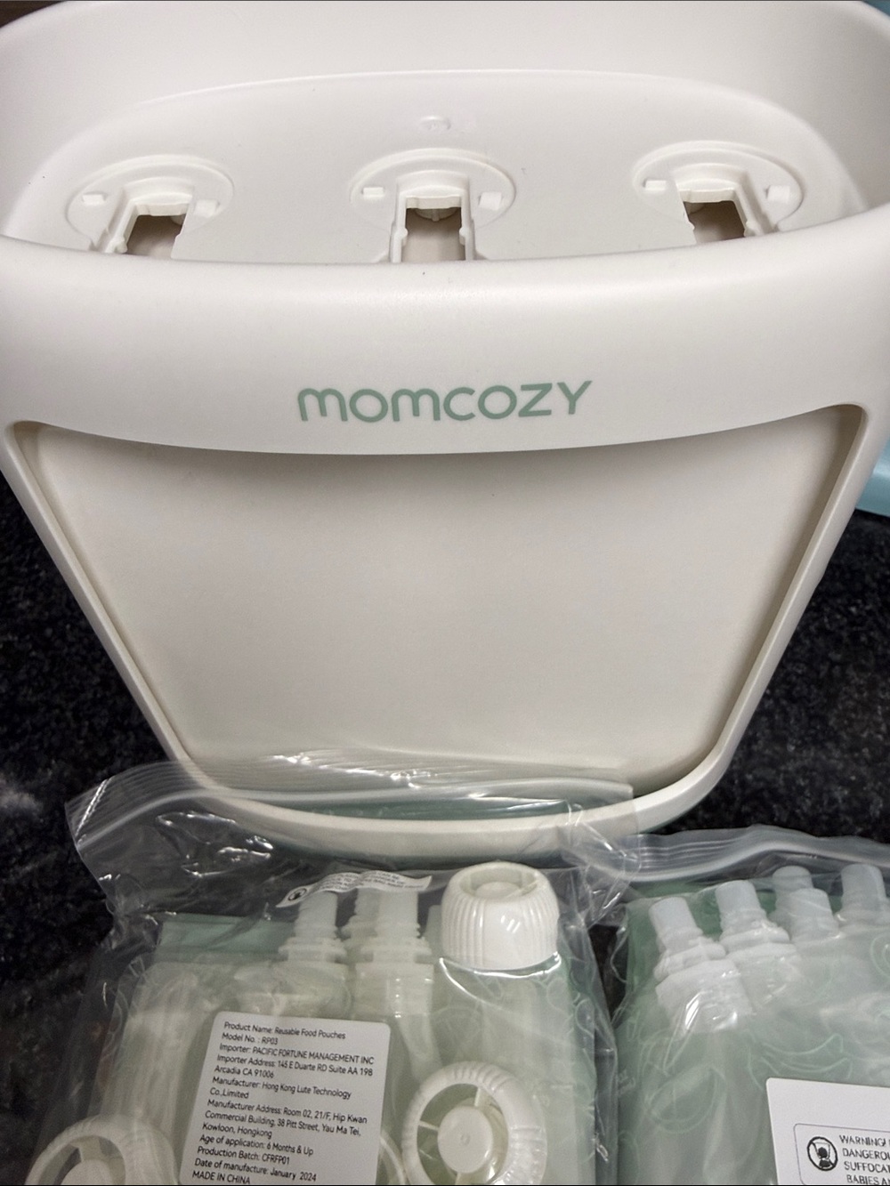 Momcozy Squeeze Station,Baby Food Maker,Pouch Filler for Homemade Baby Puree-New